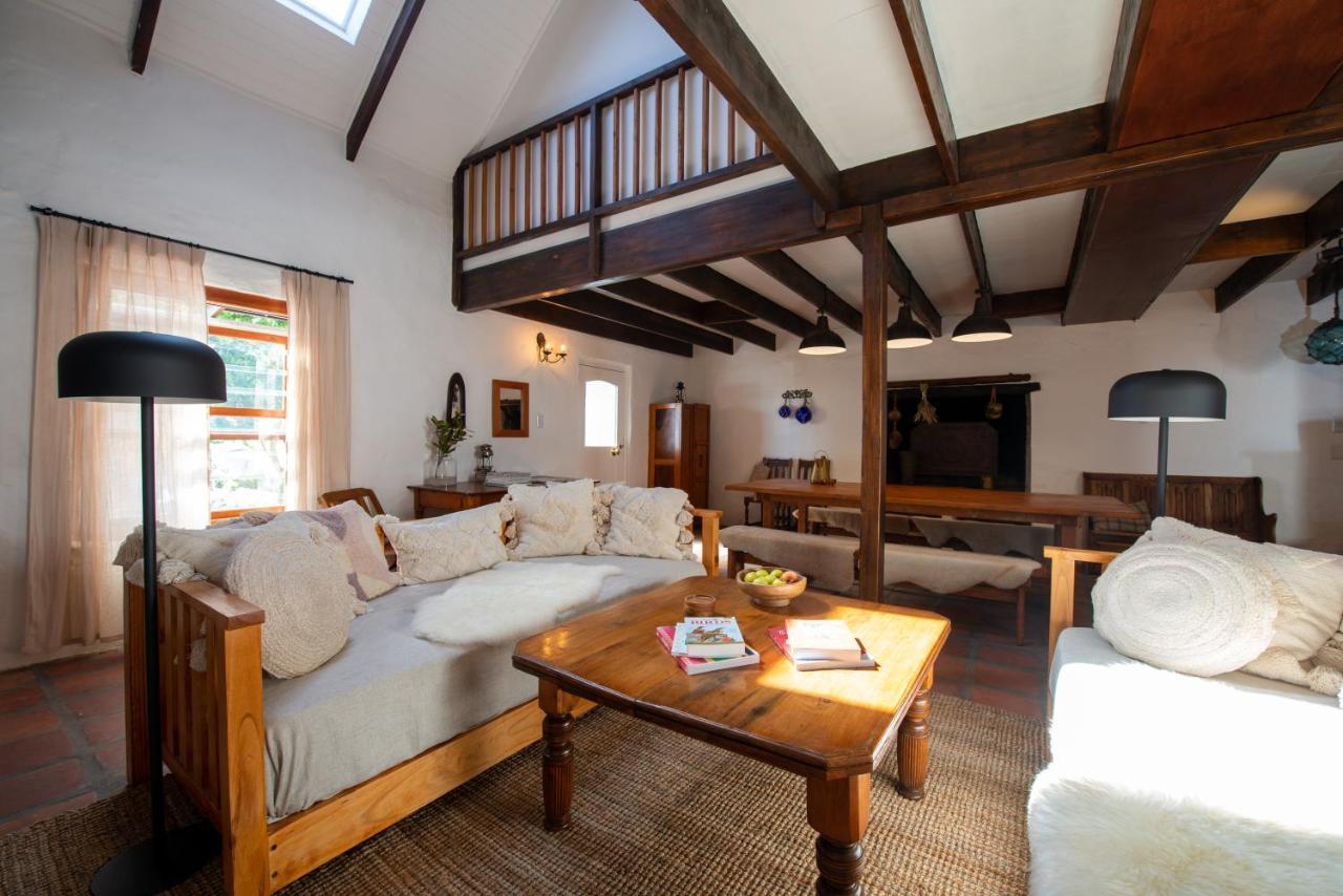Gonana Studios & Villa ปาเตอร์นอสเตอร์ ภายนอก รูปภาพ