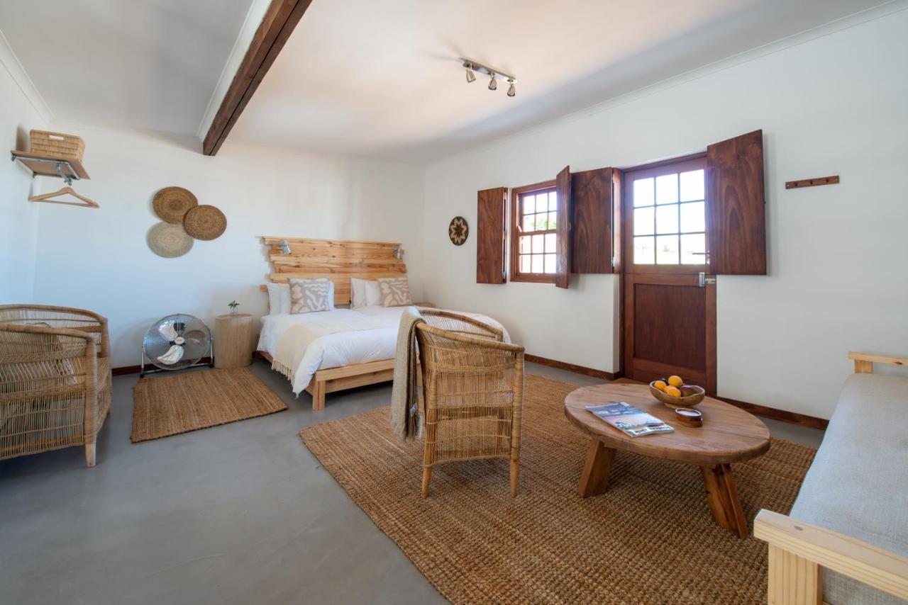 Gonana Studios & Villa ปาเตอร์นอสเตอร์ ภายนอก รูปภาพ
